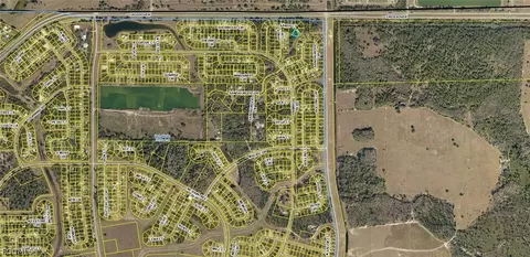 8014 Sandy Ct, Labelle, FL 33935 photo 3