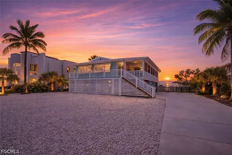 119 Andre Mar Dr, Fort Myers Beach, FL 33931