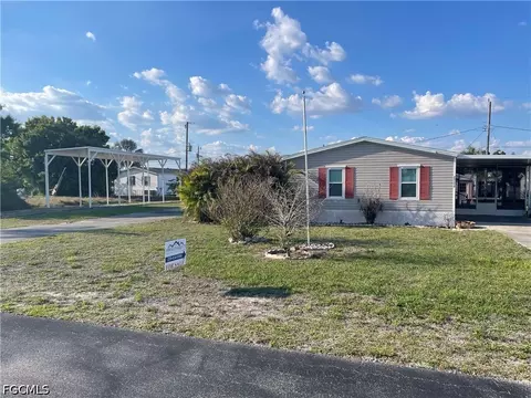 29174 Crawford Ave, Punta Gorda, FL 33982