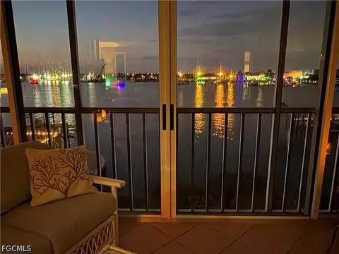 345 Mango St #401, Fort Myers Beach, FL 33931