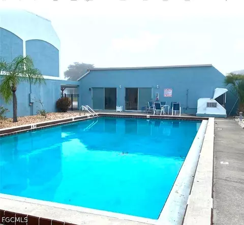4513 SW 8th Ct #115, Cape Coral, FL 33914