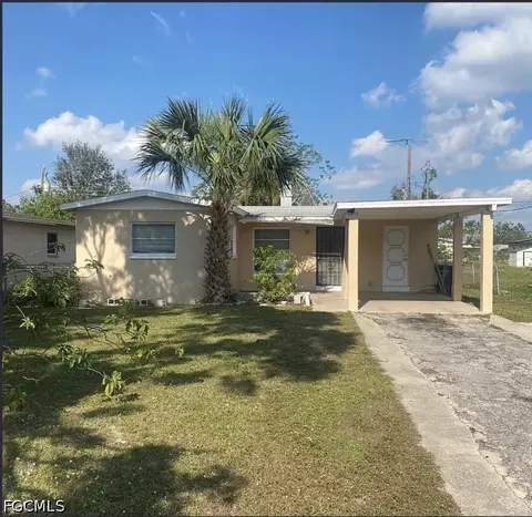 2985 Saint Charles St, Fort Myers, FL 33916