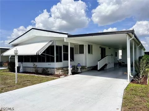 3049 Longview Ln, North Fort Myers, FL 33917