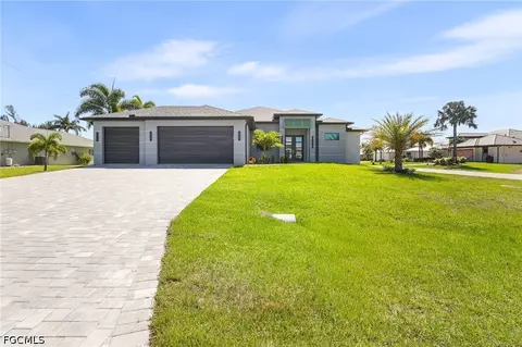 141 SW 35th Ave, Cape Coral, FL 33991