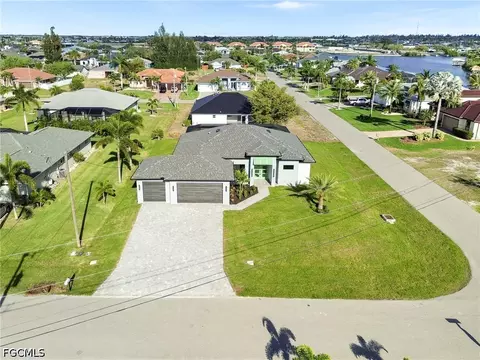 141 SW 35th Ave, Cape Coral, FL 33991