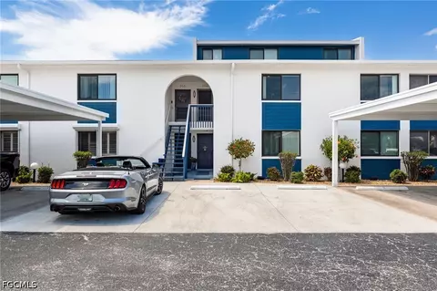 4904 Vincennes St #204, Cape Coral, FL 33904
