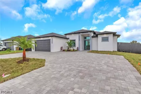 246 Gleason Pkwy, Cape Coral, FL 33914