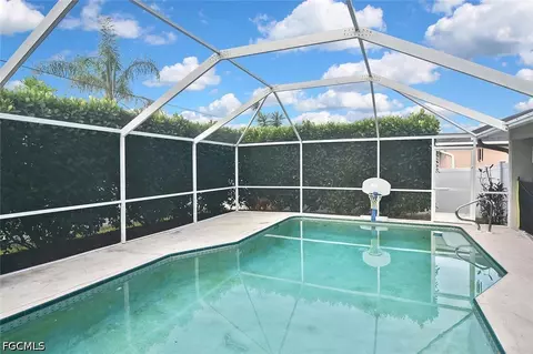 9132 Bryant Rd, Fort Myers, FL 33967