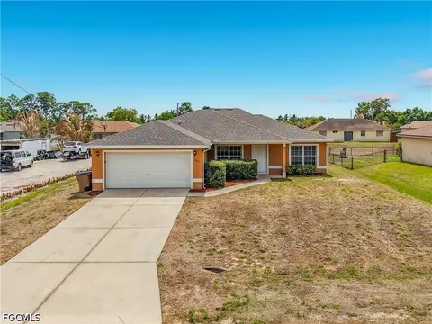 3713 20th St SW, Lehigh Acres, FL 33976