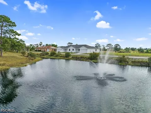 628 Falls Ln, Lehigh Acres, FL 33974