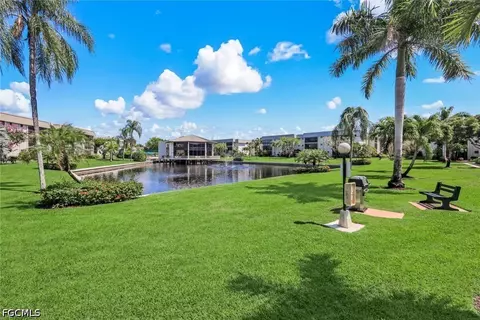 Exterior - 788 Park Shore Dr #E20, Naples, FL 34103 photo 4 of 6
