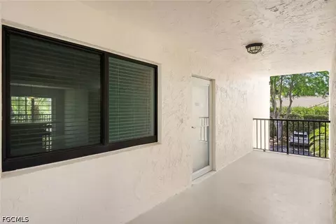 Exterior - 788 Park Shore Dr #E20, Naples, FL 34103 photo 3 of 6