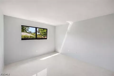 Bedroom - 788 Park Shore Dr #E20, Naples, FL 34103 photo 3 of 3