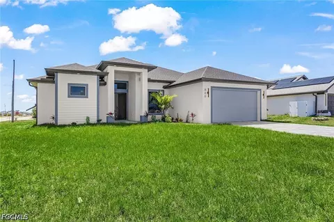 800 NW 8th Ter, Cape Coral, FL 33993