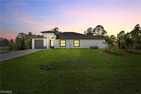 1008-1010 Jaguar Blvd, Lehigh Acres, FL 33974