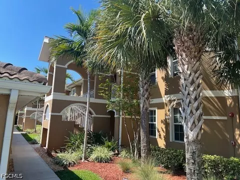 7 Winding Pines Cir #105, Cape Coral, FL 33909