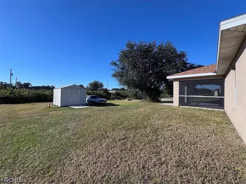 2707 25th St SW, Lehigh Acres, FL 33976