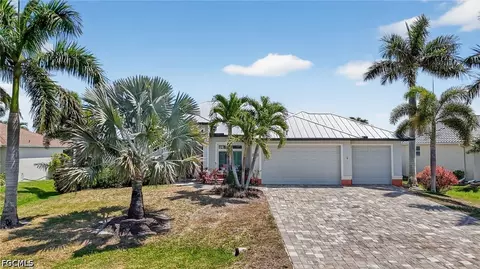 2705 SW 29th Pl, Cape Coral, FL 33914