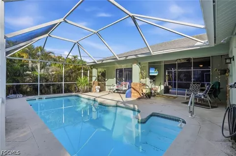 8360 Bounty Rd, Fort Myers, FL 33967