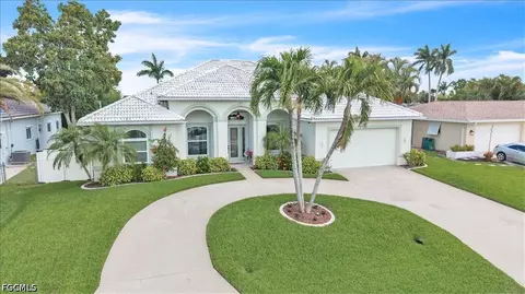 1313 SE 29th Ter, Cape Coral, FL 33904