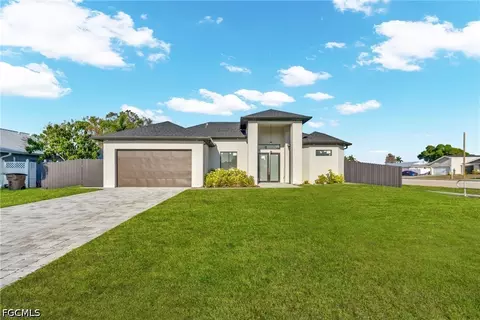 2 SE 20th Ct, Cape Coral, FL 33990