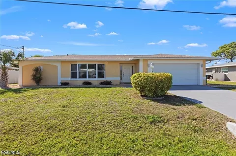 710 SE 43rd St, Cape Coral, FL 33904