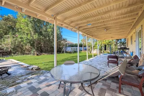 8362 Bamboo Rd, Fort Myers, FL 33967