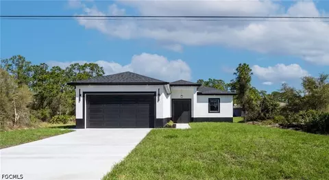 855 Calumet St E, Lehigh Acres, FL 33974