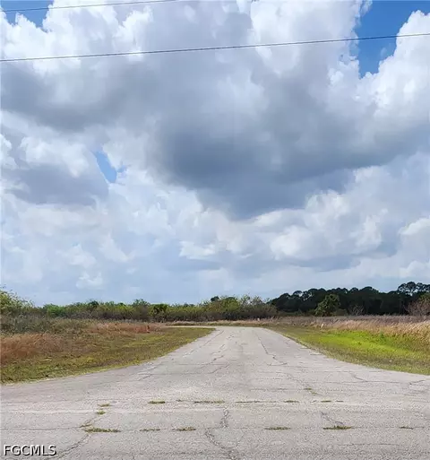 357 Neighborly Rd, Labelle, FL 33935 photo 5