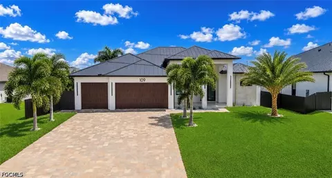 109 SW 34th Ave, Cape Coral, FL 33991