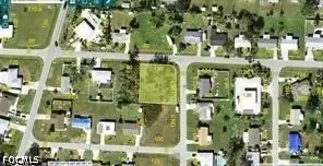 425 Azalea Ave NW, Port Charlotte, FL 33952