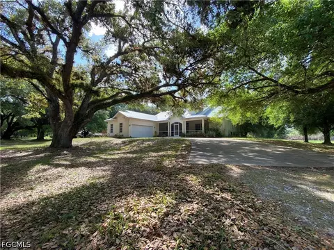 20100 Langford Rd, Alva, FL 33920