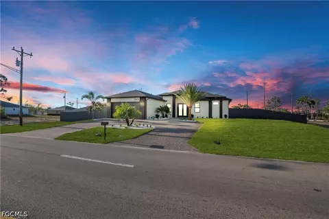 2406 Kismet Pkwy W, Cape Coral, FL 33993