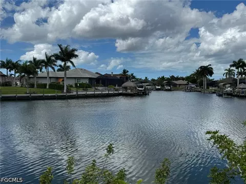 4232 SW 21st Pl, Cape Coral, FL 33914