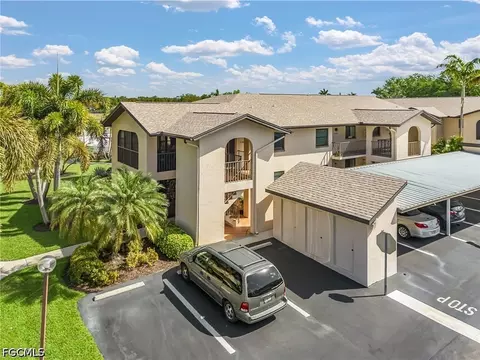 10101 Maddox Ln #201, Bonita Springs, FL 34135