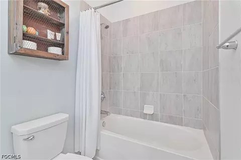 Bath - 19828 Beechcrest Pl, Estero, FL 33928 photo 1 of 5