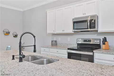 Kitchen - 19828 Beechcrest Pl, Estero, FL 33928 photo 3 of 6