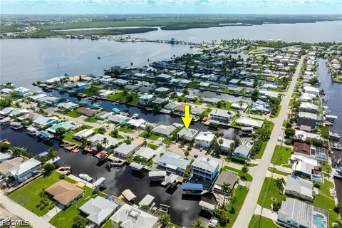 2761 Geary St, Matlacha, FL 33993