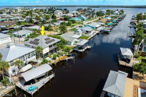 2761 Geary St, Matlacha, FL 33993