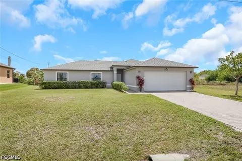 1726 NE 10th Ln, Cape Coral, FL 33909