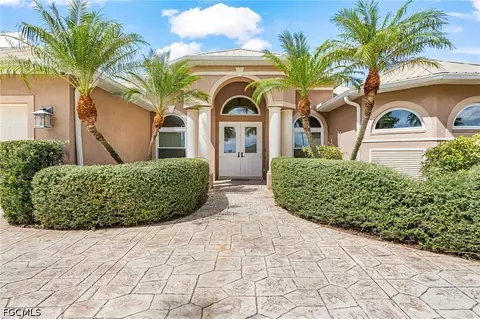 9419 Treasure Lake Ct, Saint James City, FL 33956