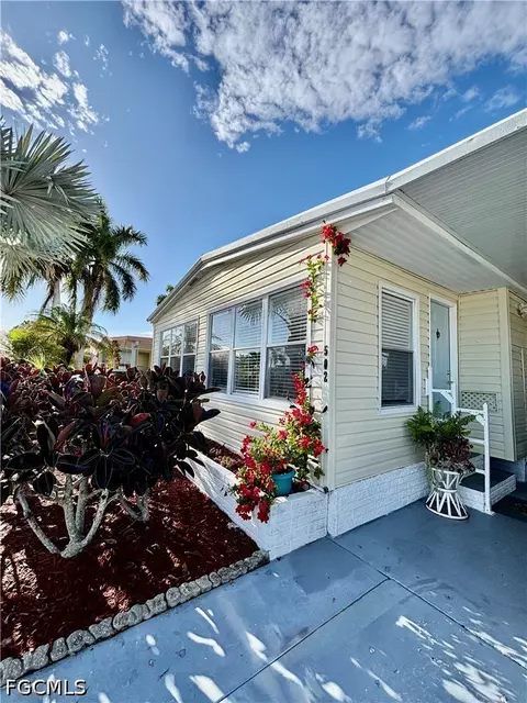 502 Pine Tree Ct, North Fort Myers, FL 33917