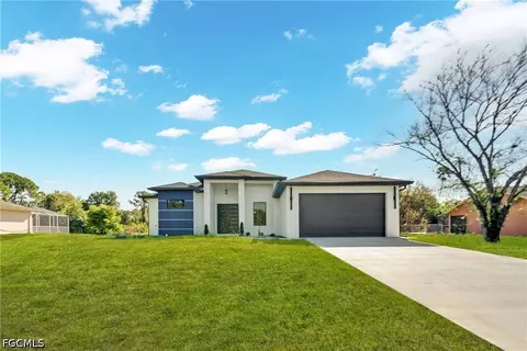 106 Hamilton Ave, Lehigh Acres, FL 33936