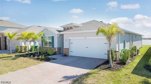 451 Spring Hill Lake Loop, Cape Coral, FL 33993