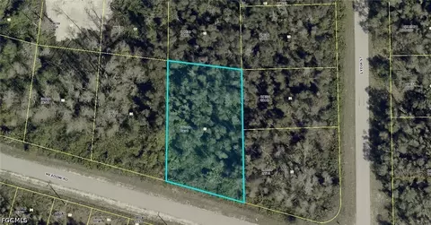2771 Meadow Rd, Lehigh Acres, FL 33974