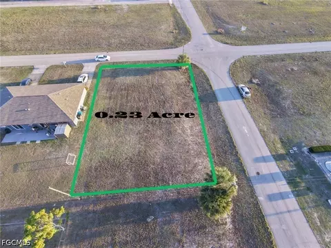 1001 NE 8th Ter, Cape Coral, FL 33909