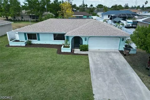321 Trafalgar Pkwy, Cape Coral, FL 33991
