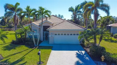 8722 Brittania Dr, Fort Myers, FL 33912