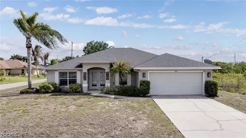 3801 28th St SW, Lehigh Acres, FL 33976