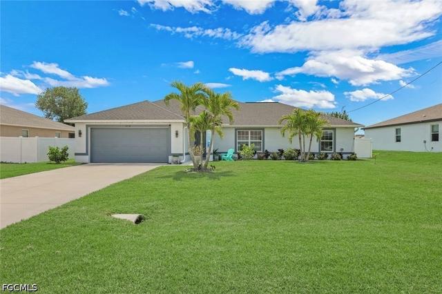 2118 SW 12th Ter, Cape Coral, FL 33991